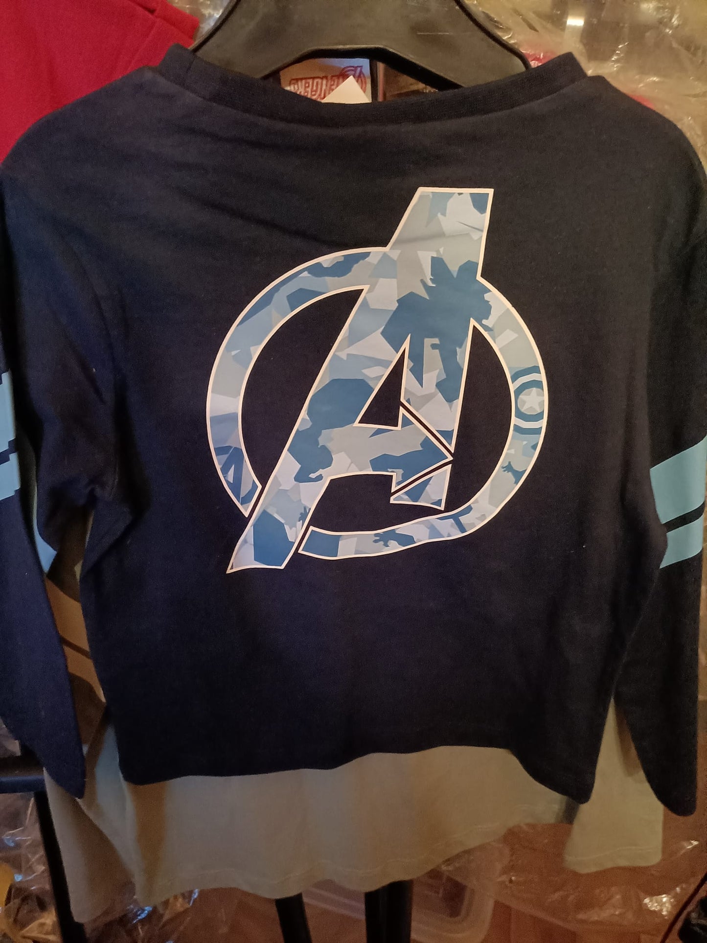 tee-shirt manches longues avengers