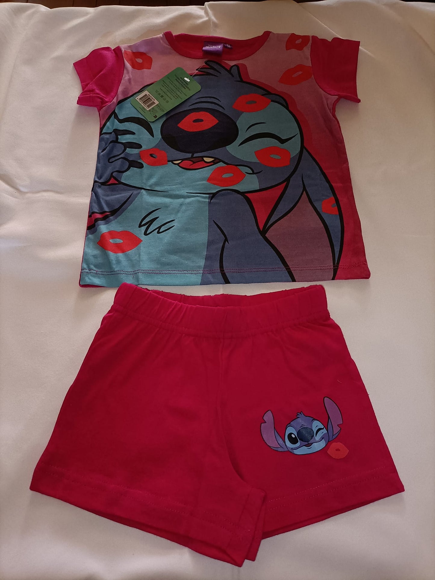 ensemble stitch bisous